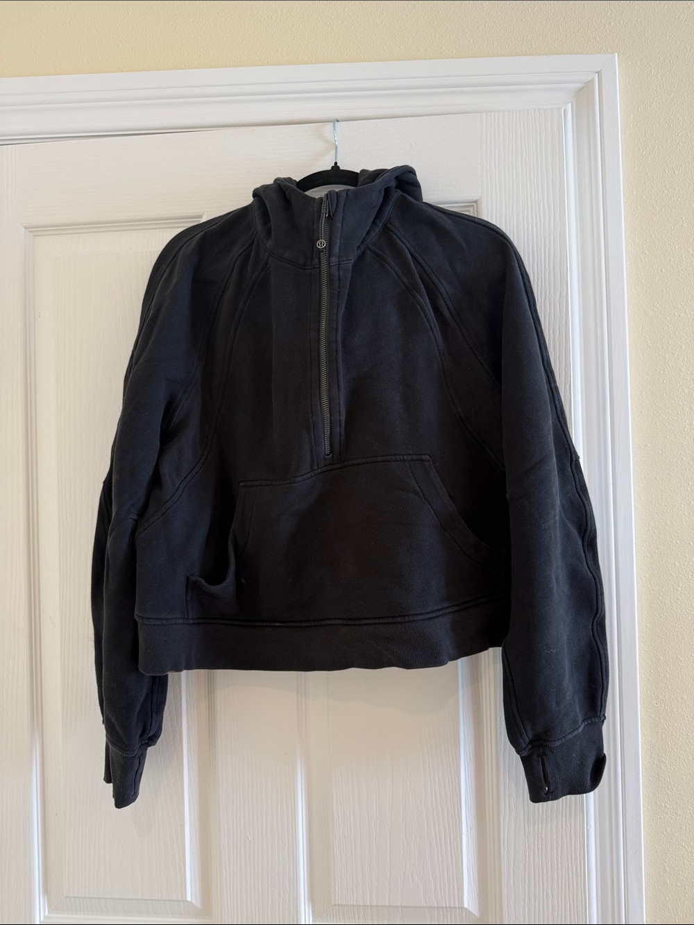 Lululemon Women’s Black Half-Zip Scuba
